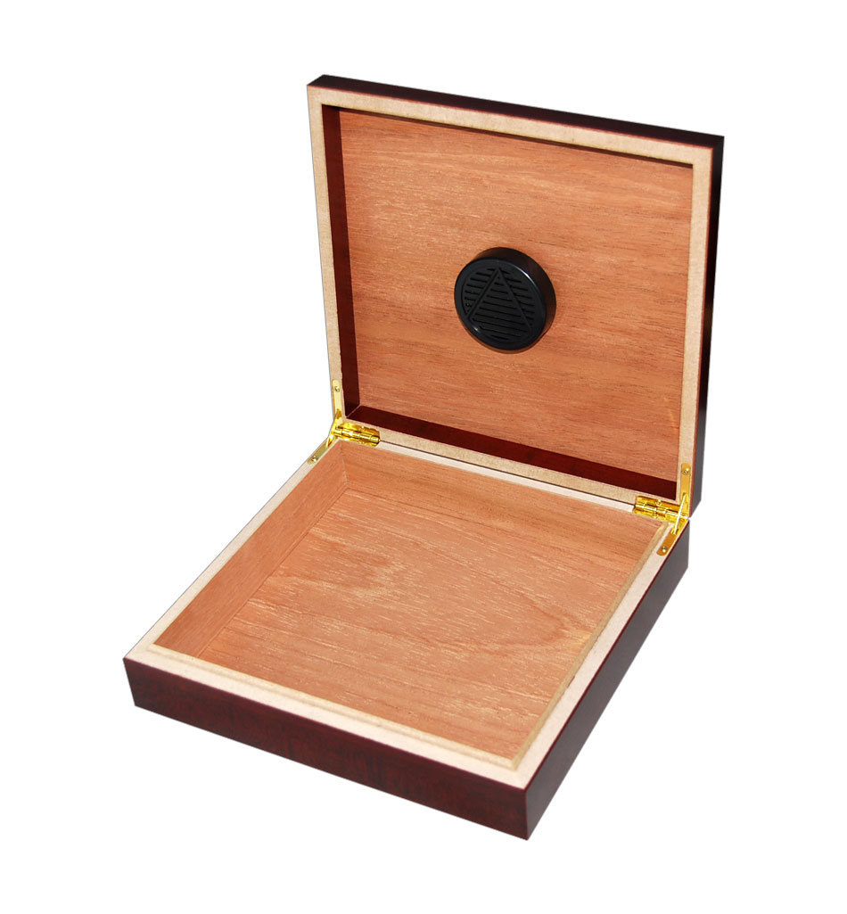WoodenHumidor2 CDM Cigars